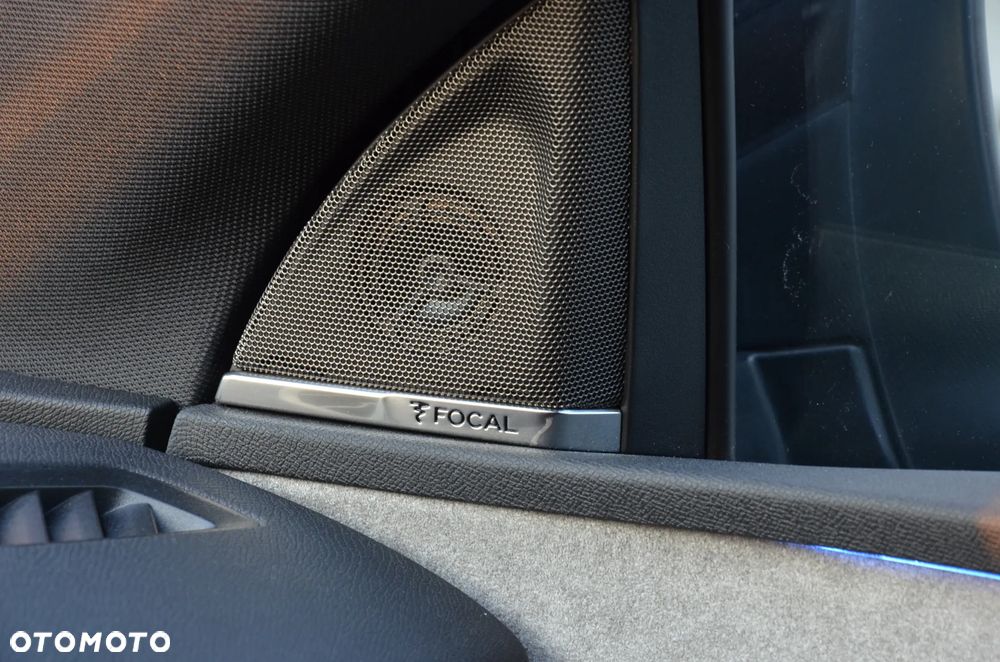 Peugeot 3008 1.6 PureTech HYbrid GT Line S&S EAT8 - 35