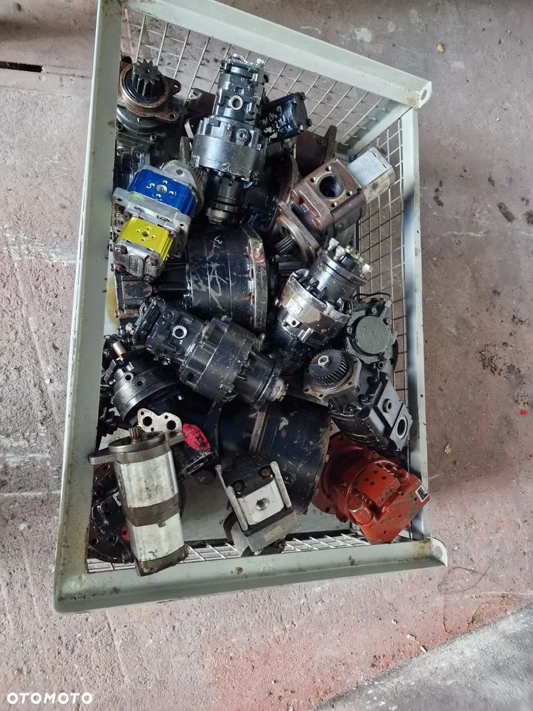 Pompa hydrauliczna silnik jazdy reduktor obrotu rozdzielacz hydrauliczny  różne typy do ciągników maszyn budowlanych i leśnych - 16