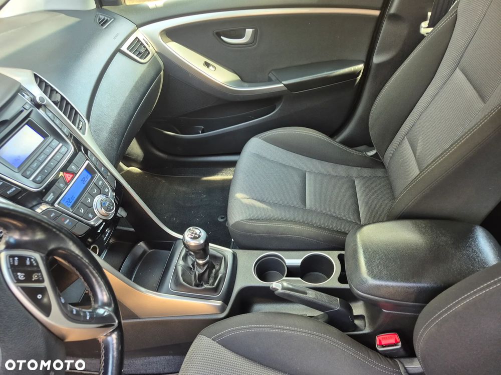 Hyundai i30 i30cw 1.4 CRDi Advantage - 26