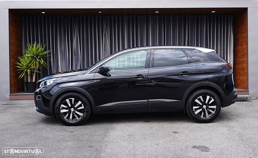 Peugeot 3008 PureTech 130 Stop & Start GPF EAT8 Active — fotografia 5