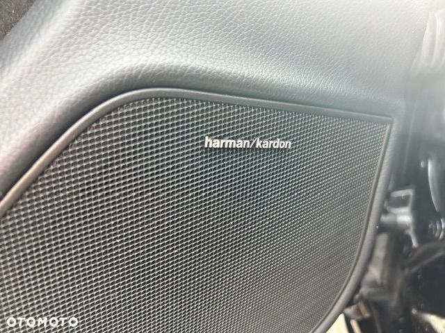 Mercedes-Benz Klasa C 63 AMG AMG SPEEDSHIFT MCT AMG Performance Package - 12