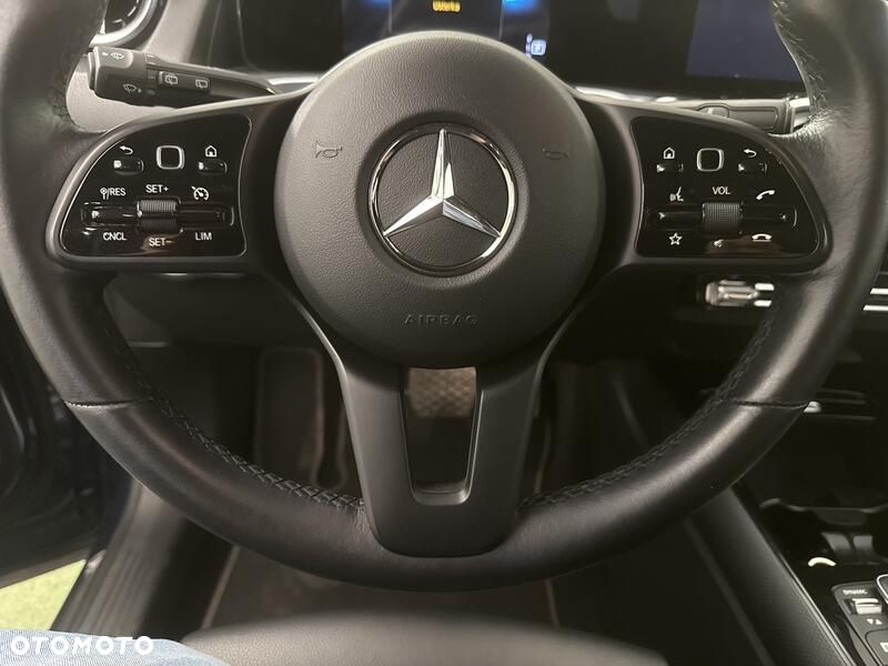 Mercedes-Benz GLB 200 7G-DCT - 13