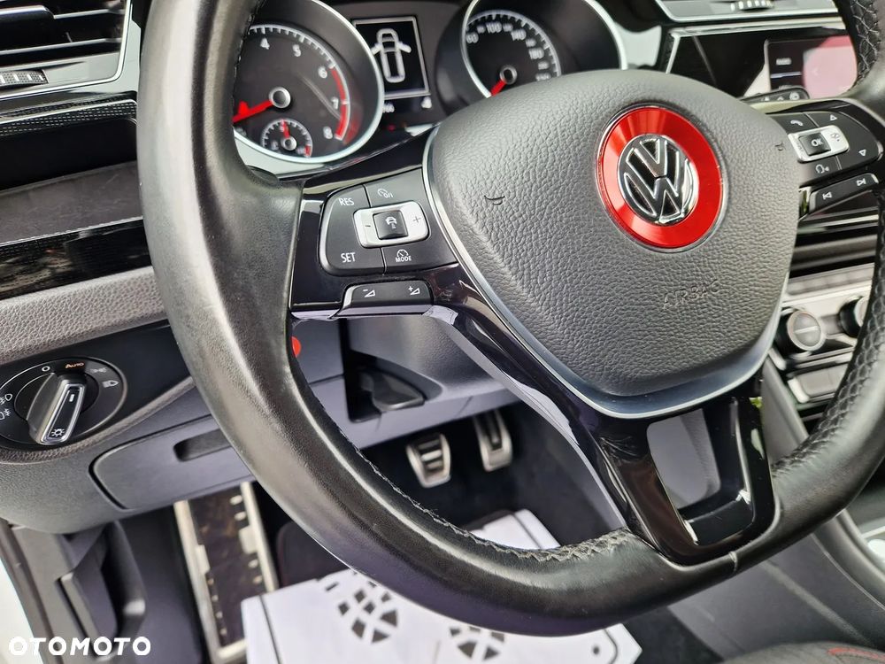 Volkswagen Touran 1.4 TSI (BlueMotion Technology) SOUND - 33