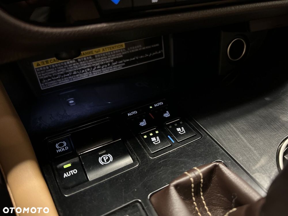 Lexus RX 450h L Elegance - 26