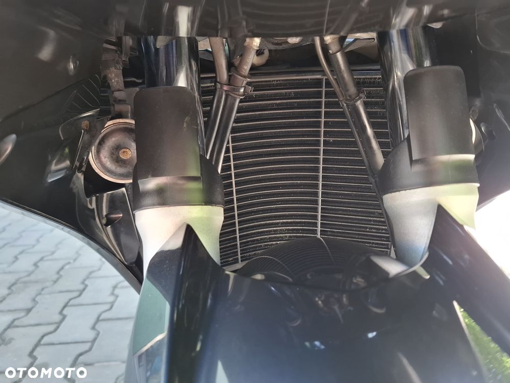 Yamaha FJR - 12