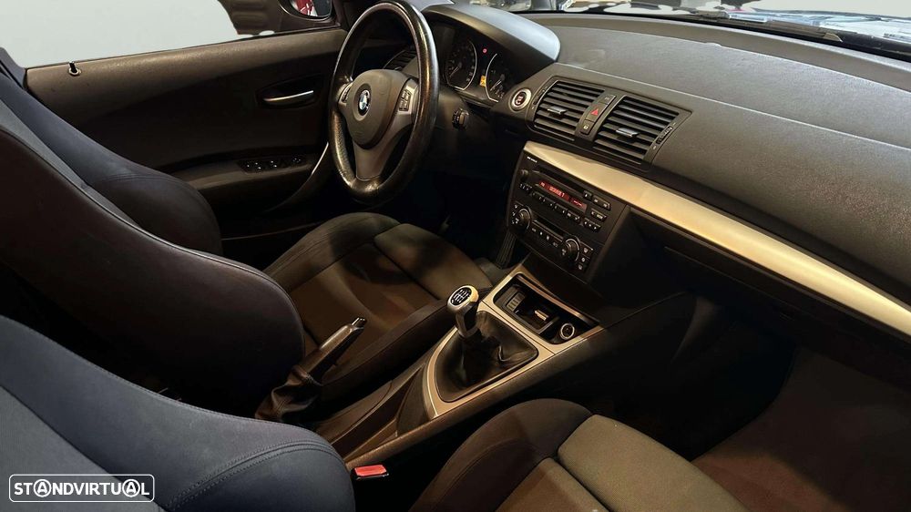 BMW 120 d Sport - 14