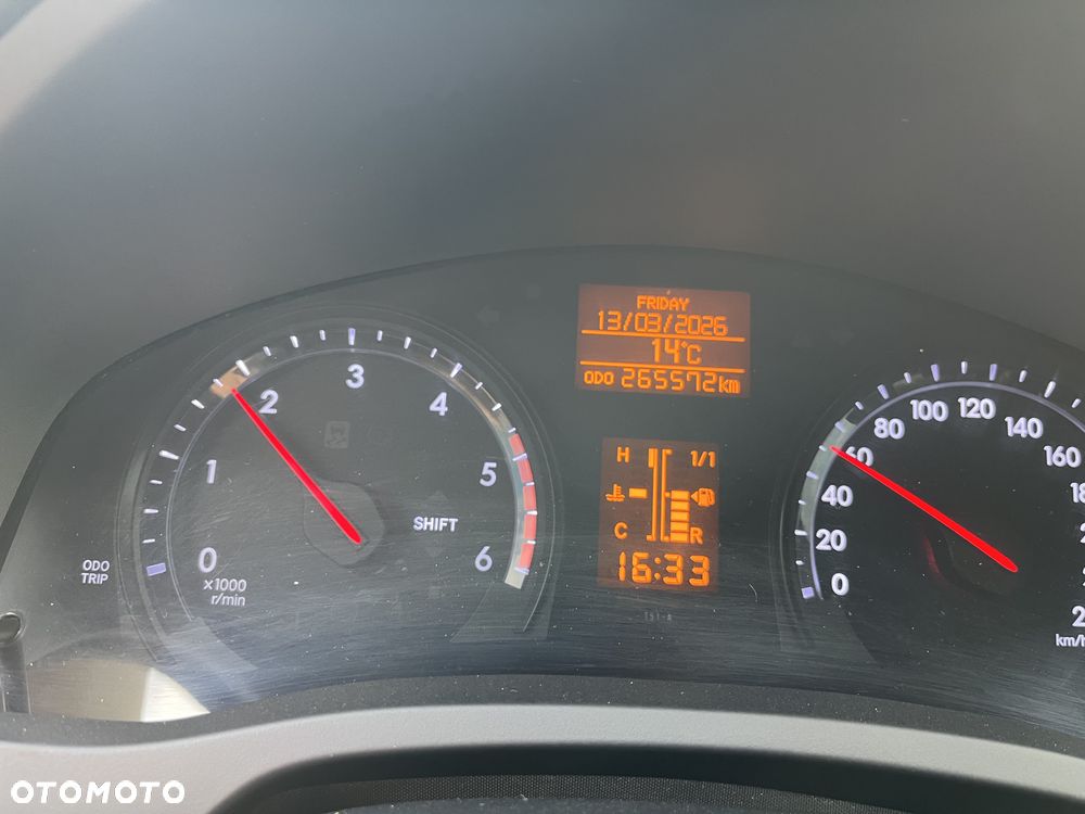 Toyota Avensis 2.2 D-4D Sol Plus NAVI - 11