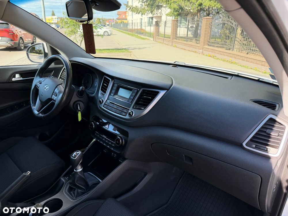 Hyundai Tucson 1.7 CRDI BlueDrive GO 2WD - 14