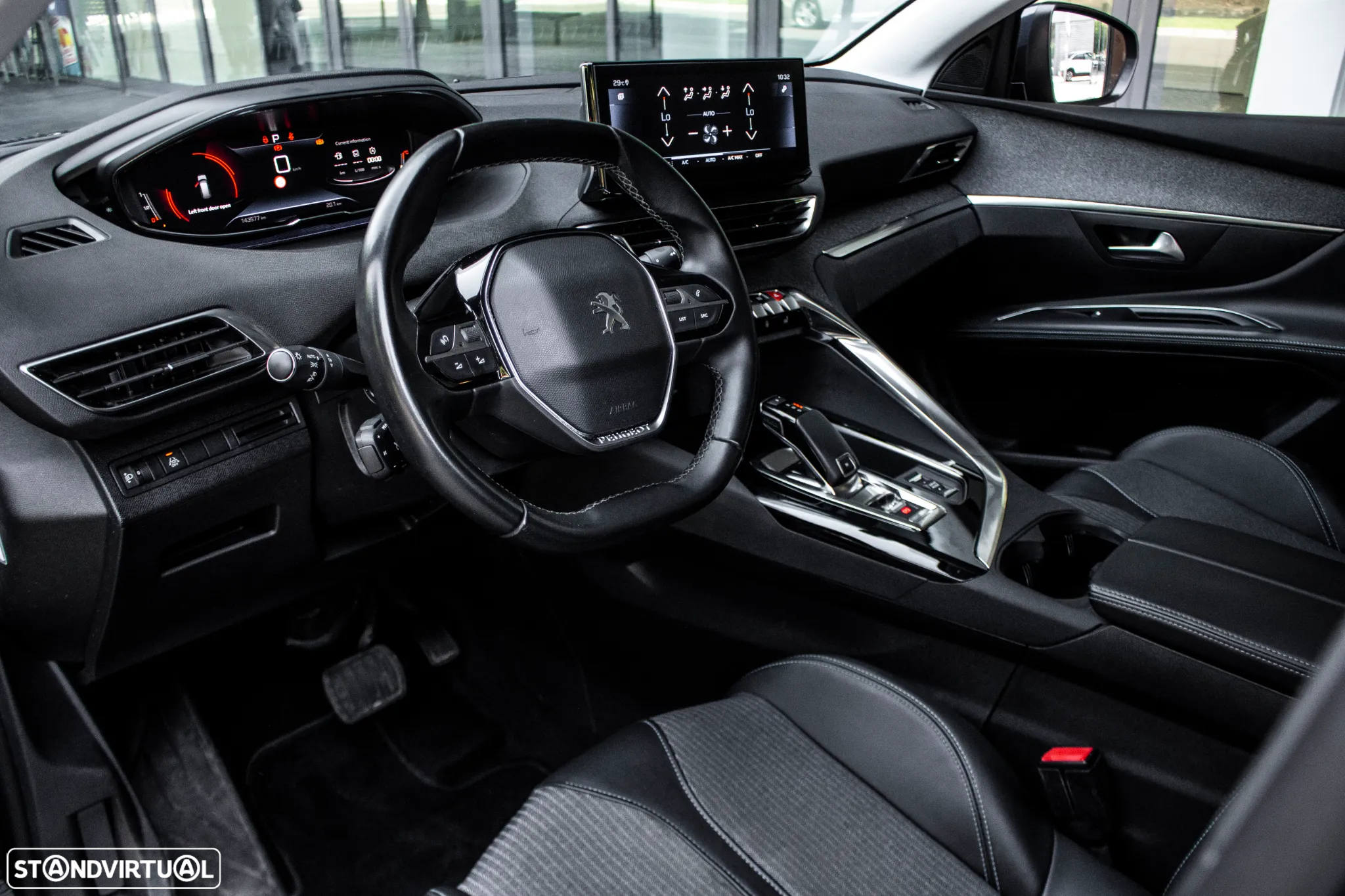Peugeot 5008 1.5 BlueHDi Allure EAT8 - 29