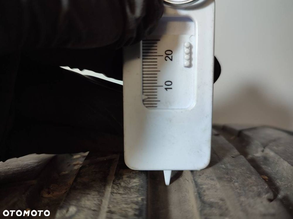 OPONA LATO 4X 235/40 18" FULDA - 2