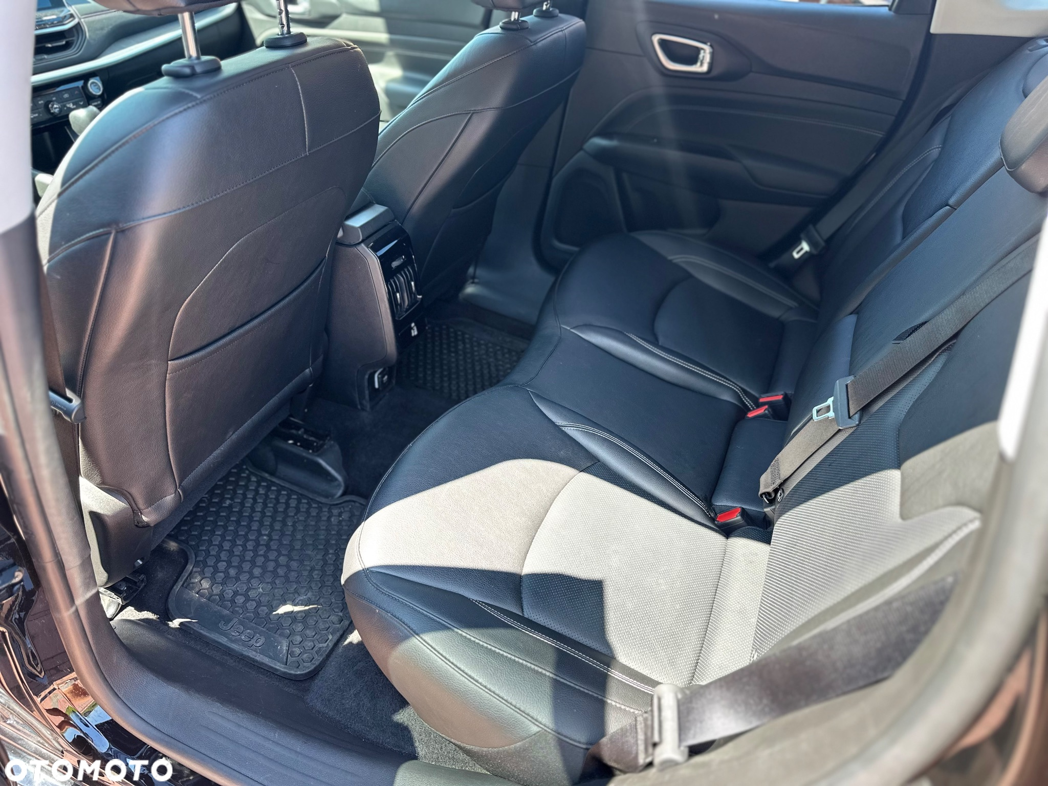 Jeep Compass 1.3 T4 4xe PLUG-IN HYBRID Automatik Limited - 19