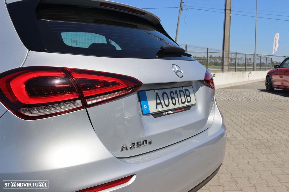 Mercedes-Benz A 250 e Style Plus - 14