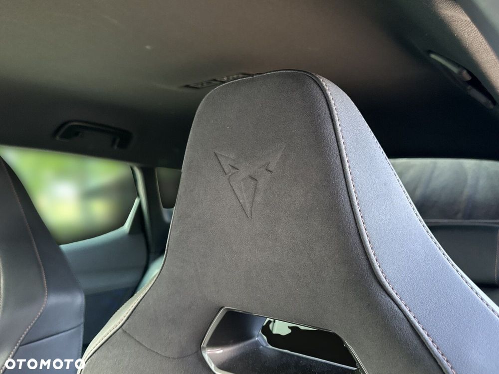 Cupra Formentor 1.5 eTSI mHEV DSG - 39