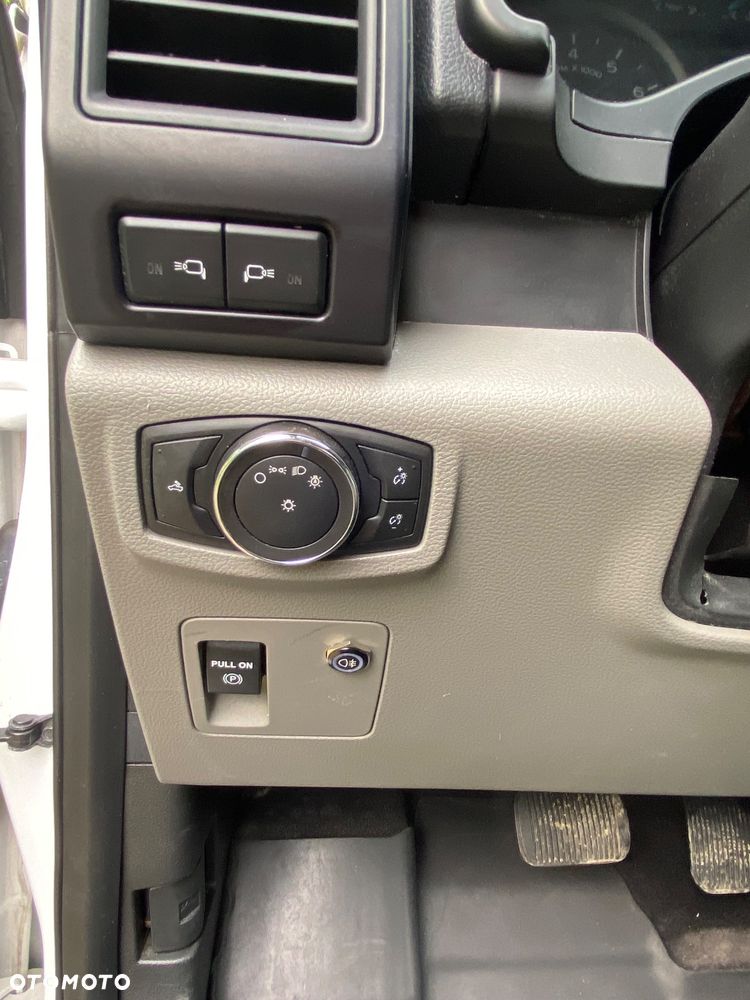 Ford F150 - 19