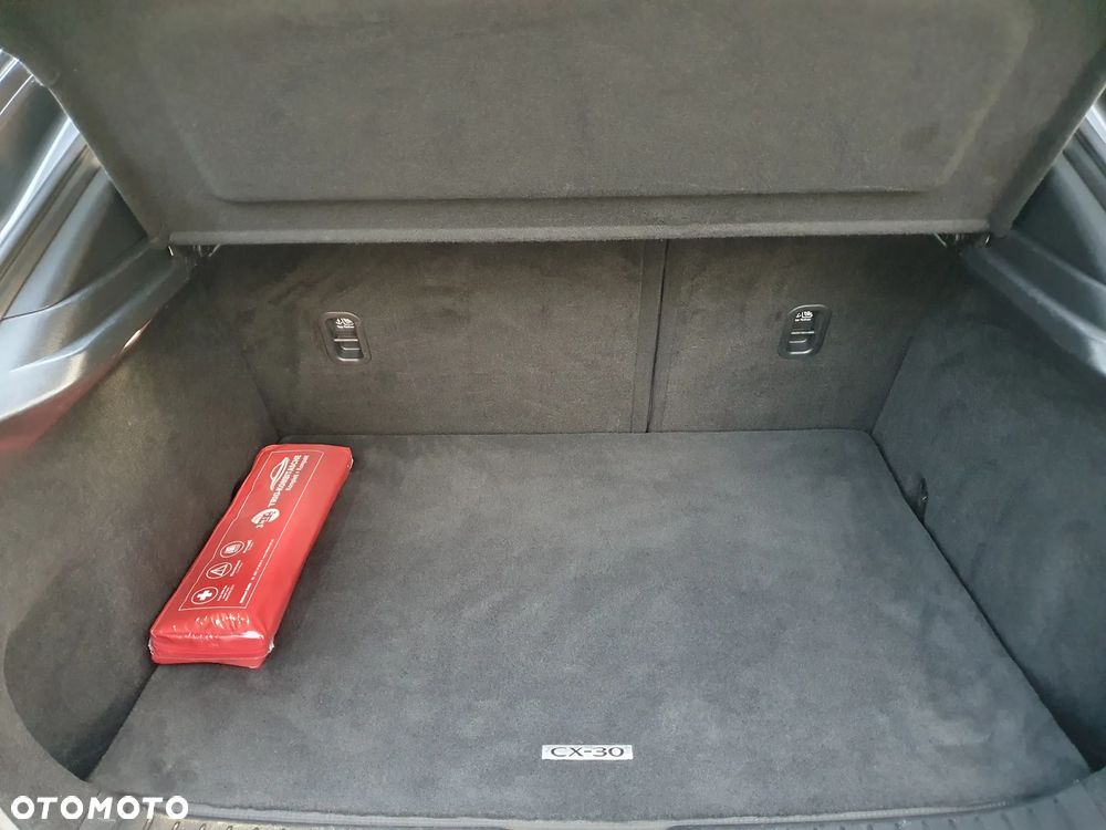Mazda CX-30 SKYACTIV-X 2.0 M-Hybrid SELECTION - 30