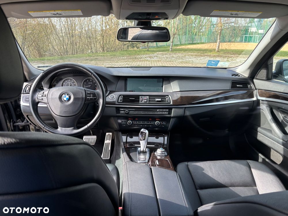 BMW Seria 5 528i - 20