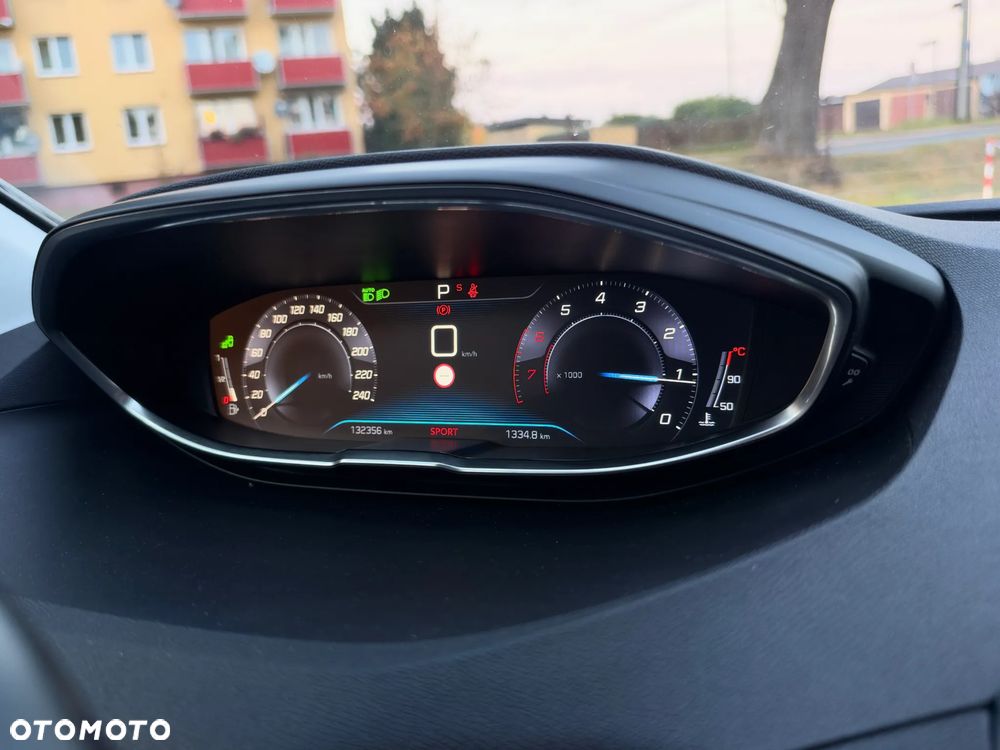 Peugeot 3008 1.2 PureTech Allure S&S EAT6 - 37