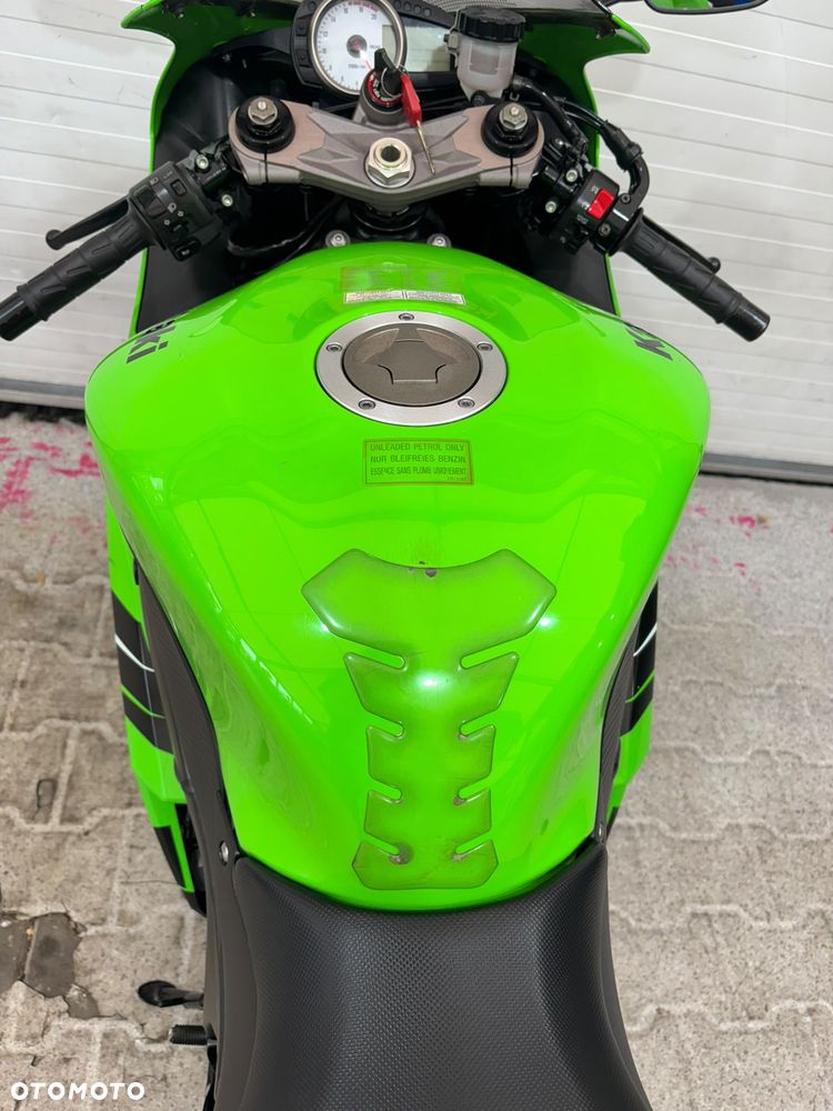 Kawasaki ZX - 30