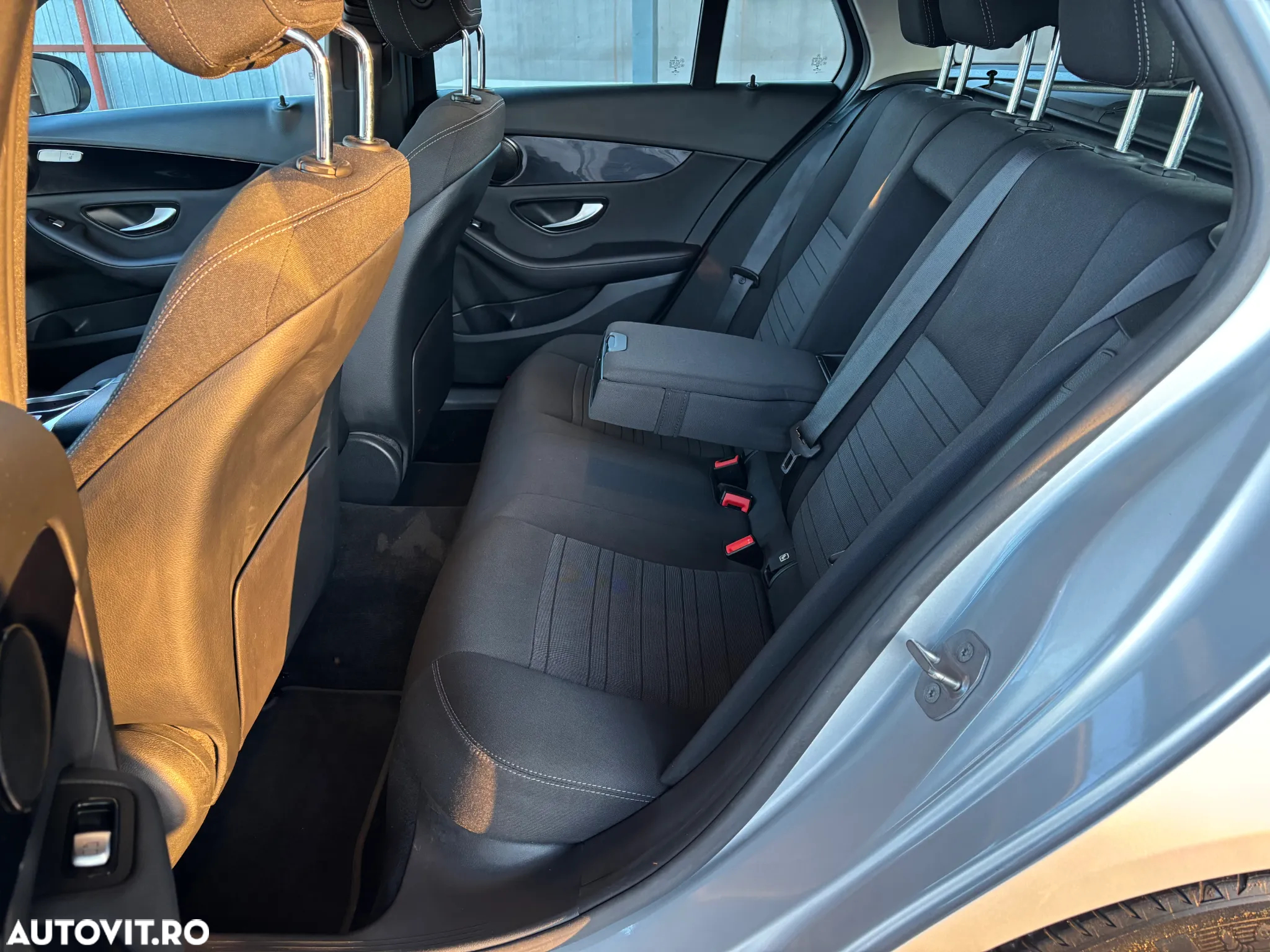 Mercedes-Benz C 180 d - 17