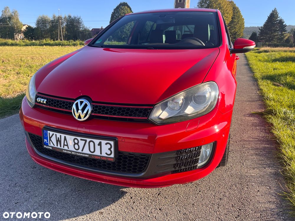 Volkswagen Golf VI 2.0 TSI GTI - 2