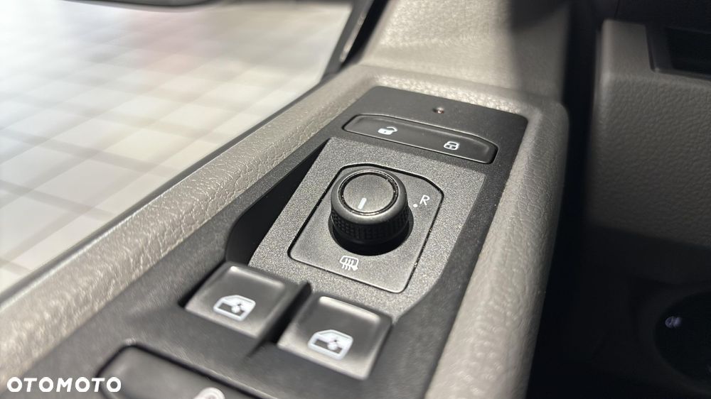 Volkswagen Caravelle 2.0 TDI L2 Comfortline - 20