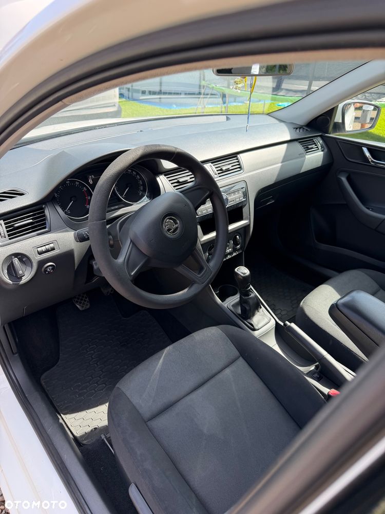 Skoda RAPID 1.2 TSI Active - 11
