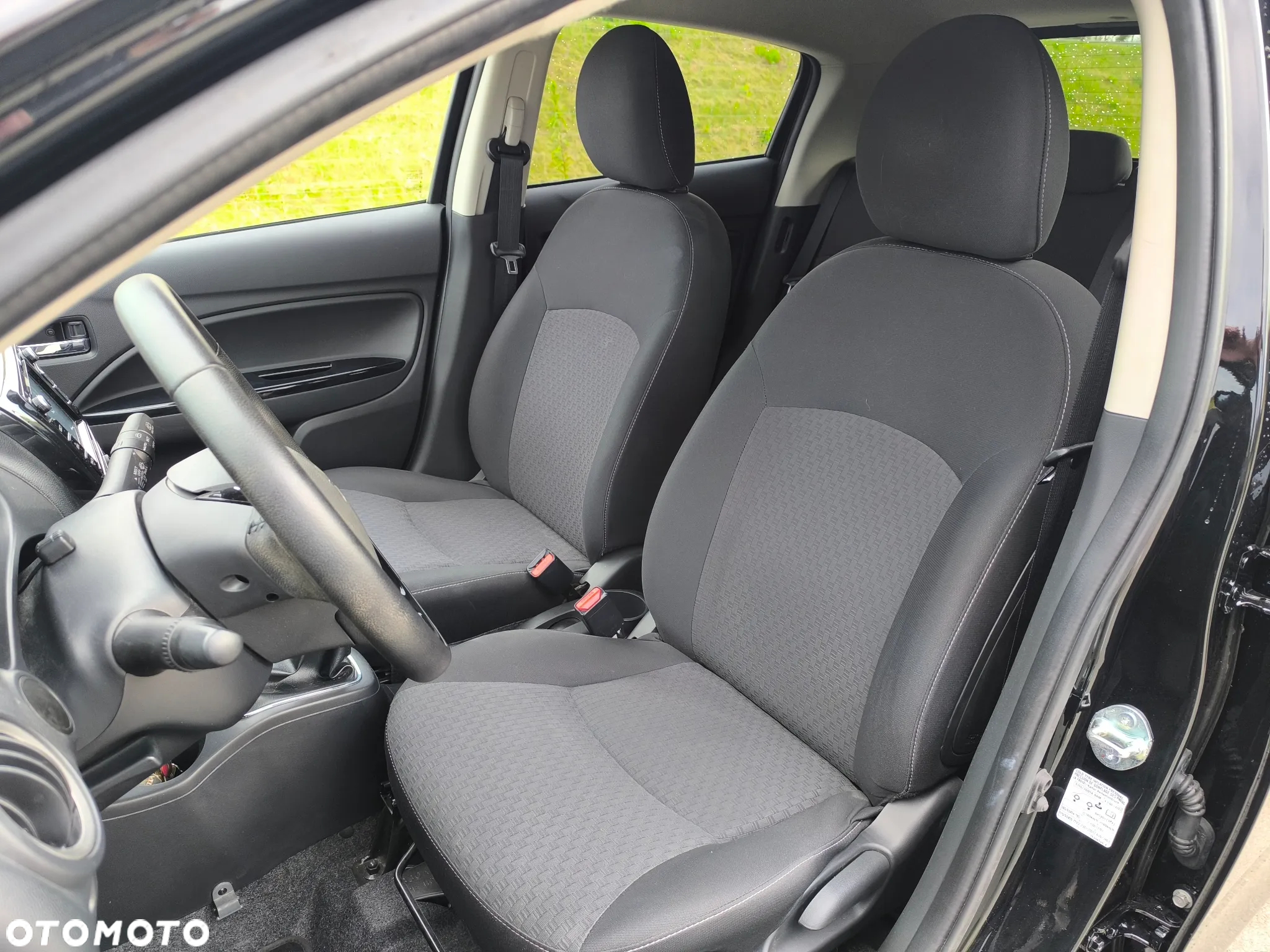 Mitsubishi Space Star 1.2 AS&G Invite - 8