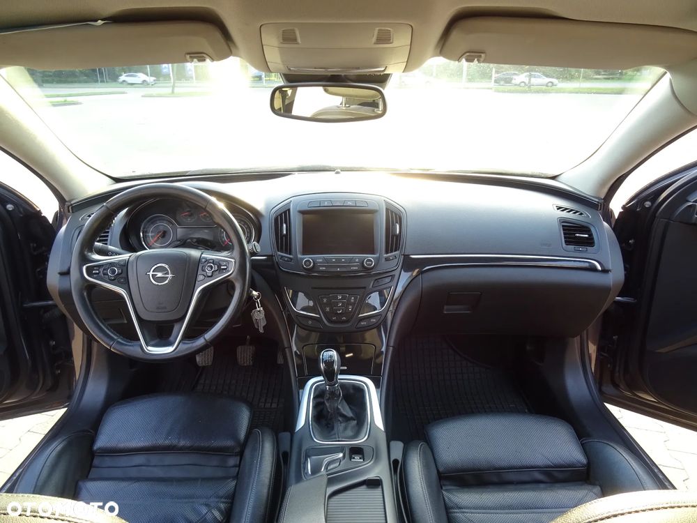 Opel Insignia 2.0 CDTI - 10