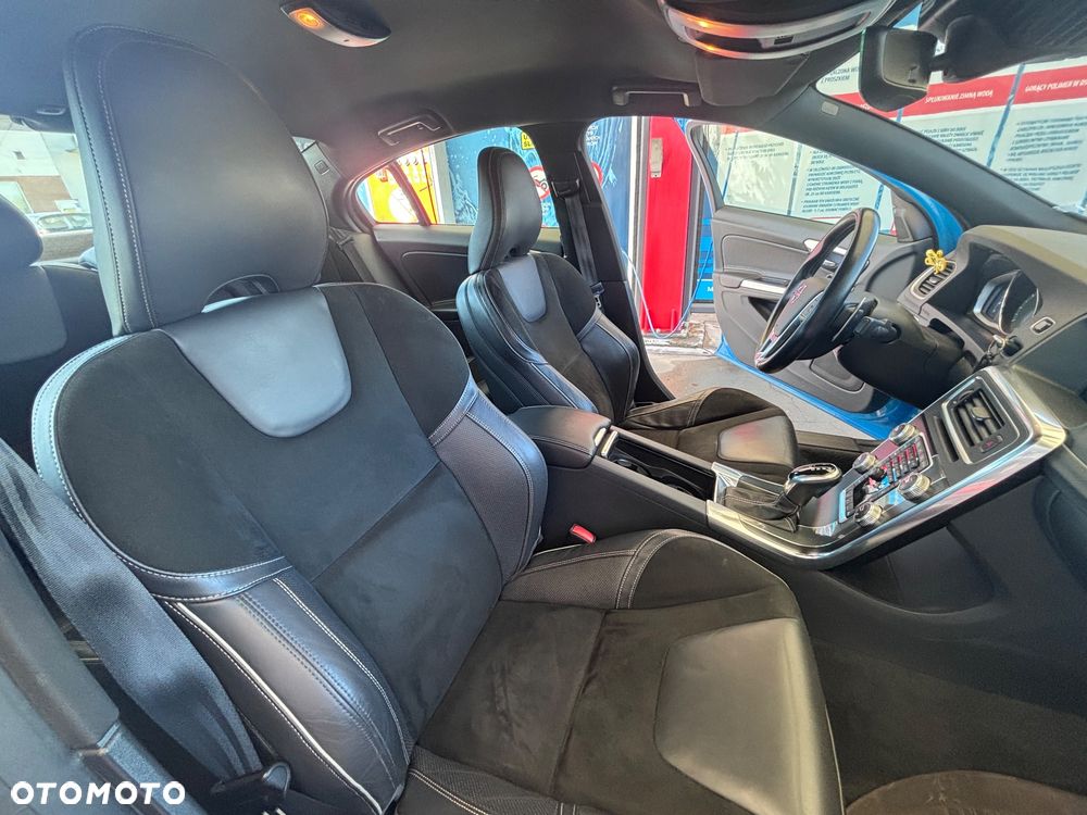 Volvo S60 T6 AWD R-Design Summum - 16