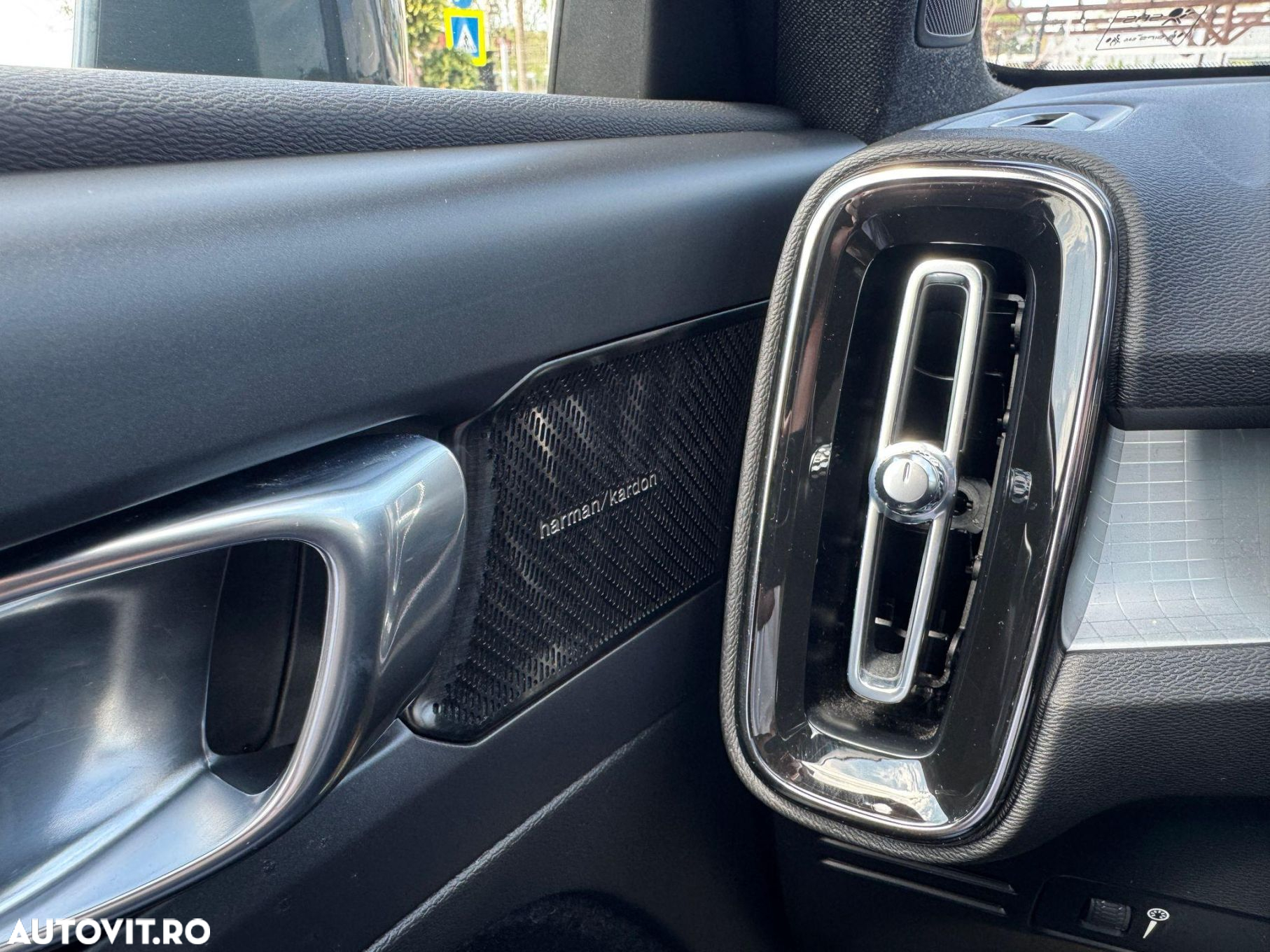 Volvo XC 40 - 23