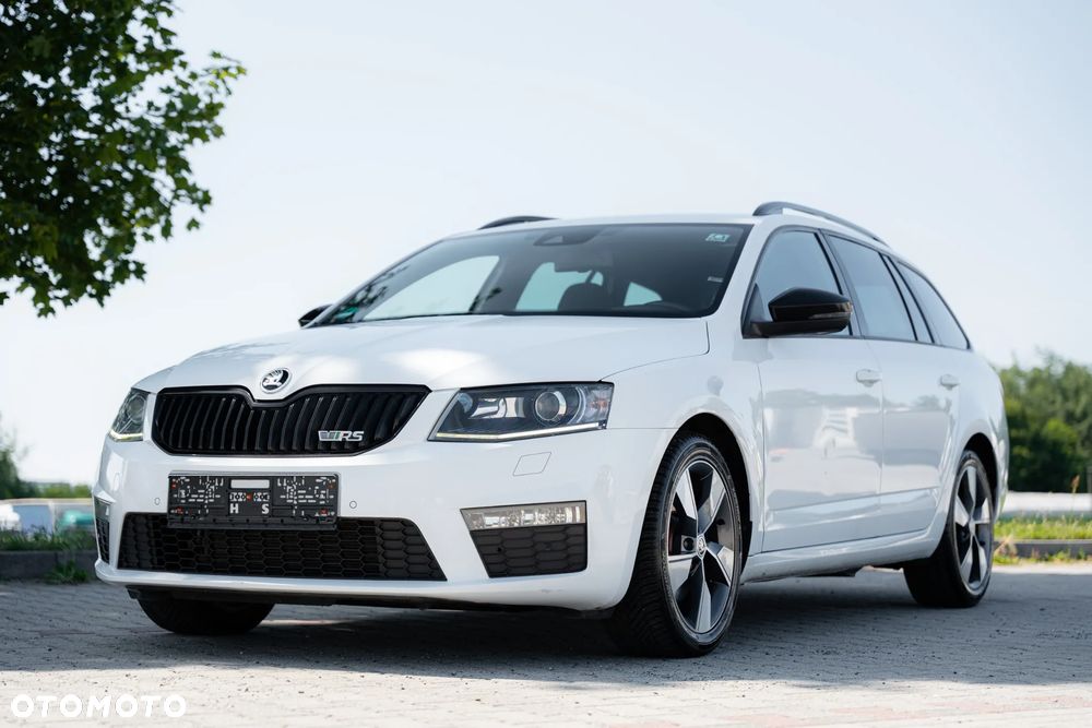Skoda Octavia 2.0 TDI RS Challenge DSG - 2