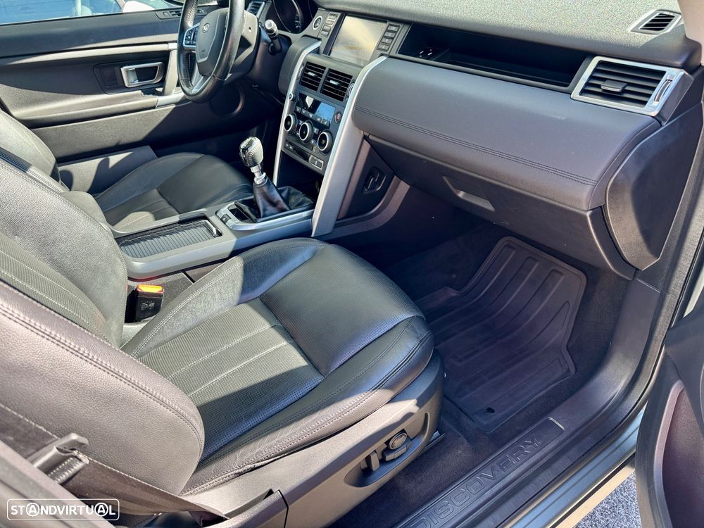 Land Rover Discovery Sport TD4 HSE - 11