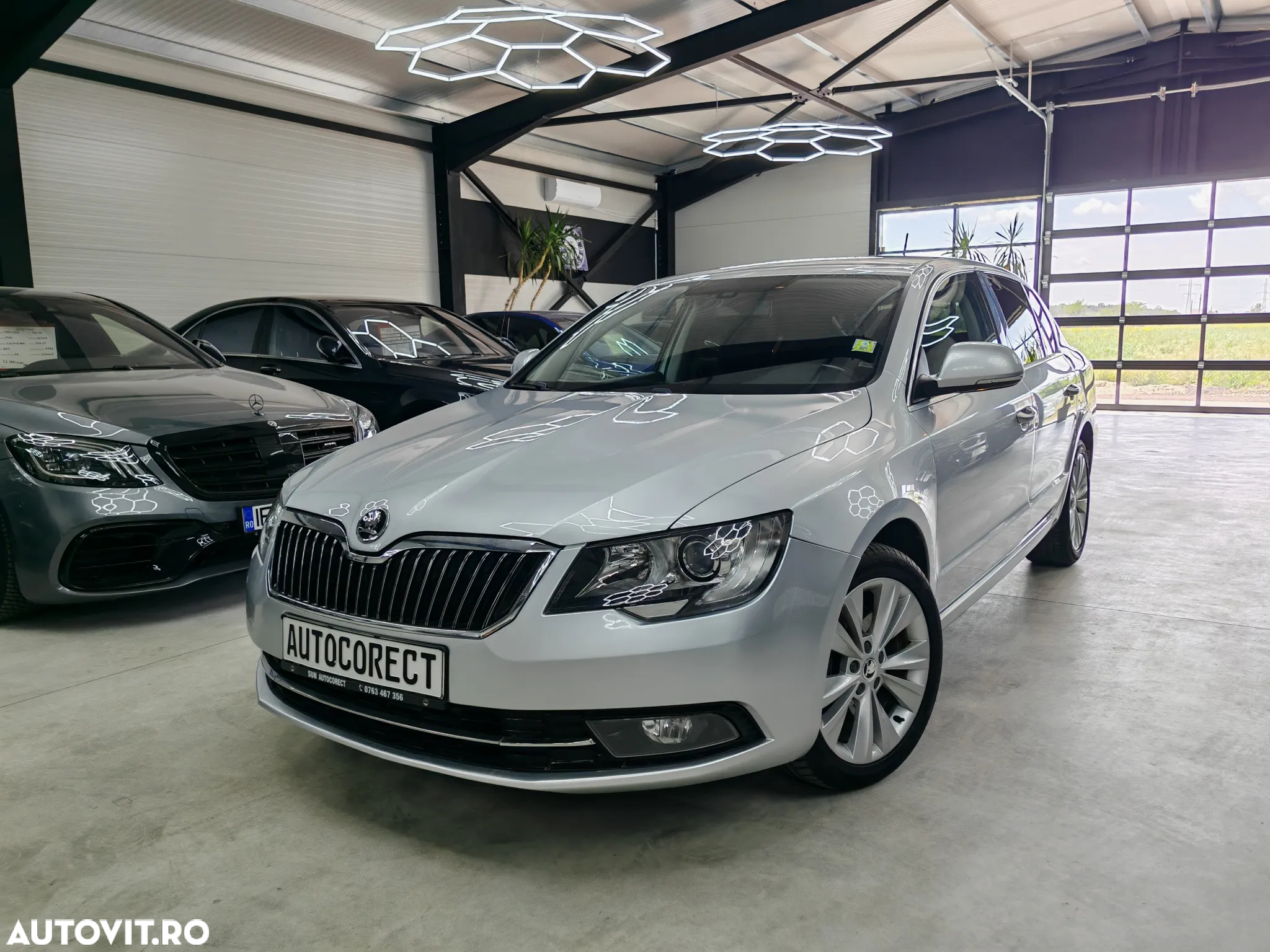 Skoda Superb 2.0 TSI Ambition - 3
