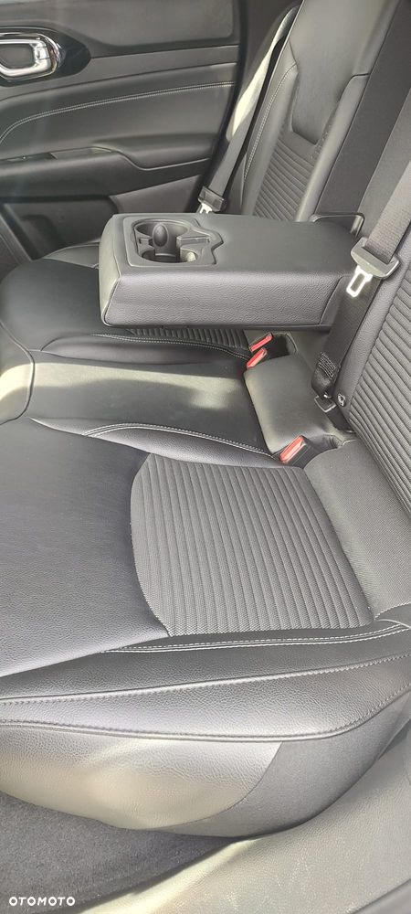 Jeep Compass 1.3 TMair Limited FWD S&S - 23