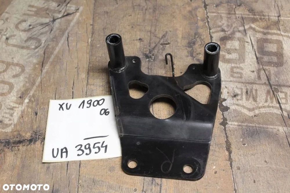 UCHWYT MOCOWANIE SILNIKA XV1900 MIDNIGHT STAR - 1