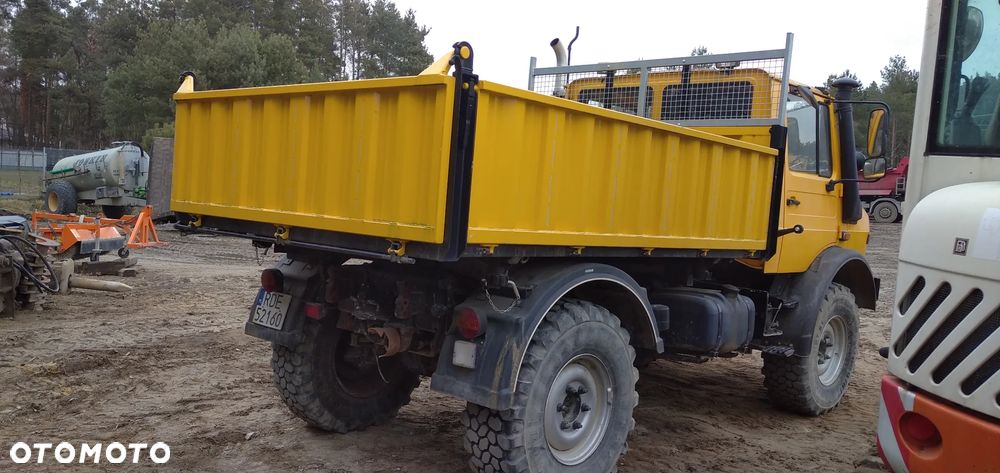 Mercedes-Benz Unimog - 6