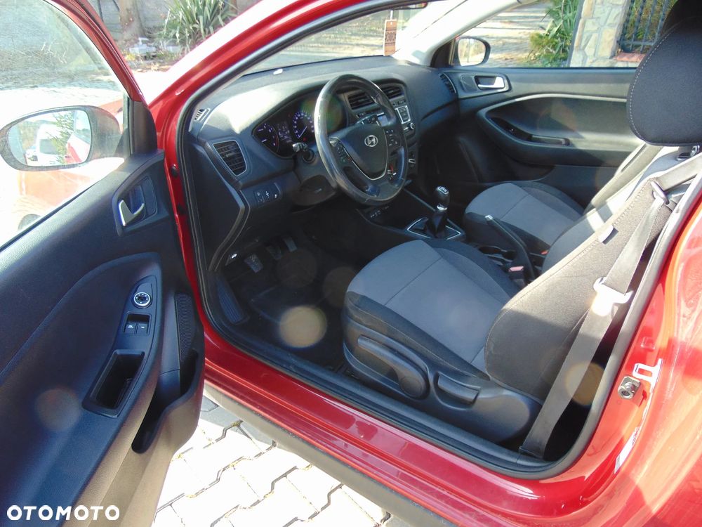 Hyundai i20 1.2 BlueDrive Classic + - 4