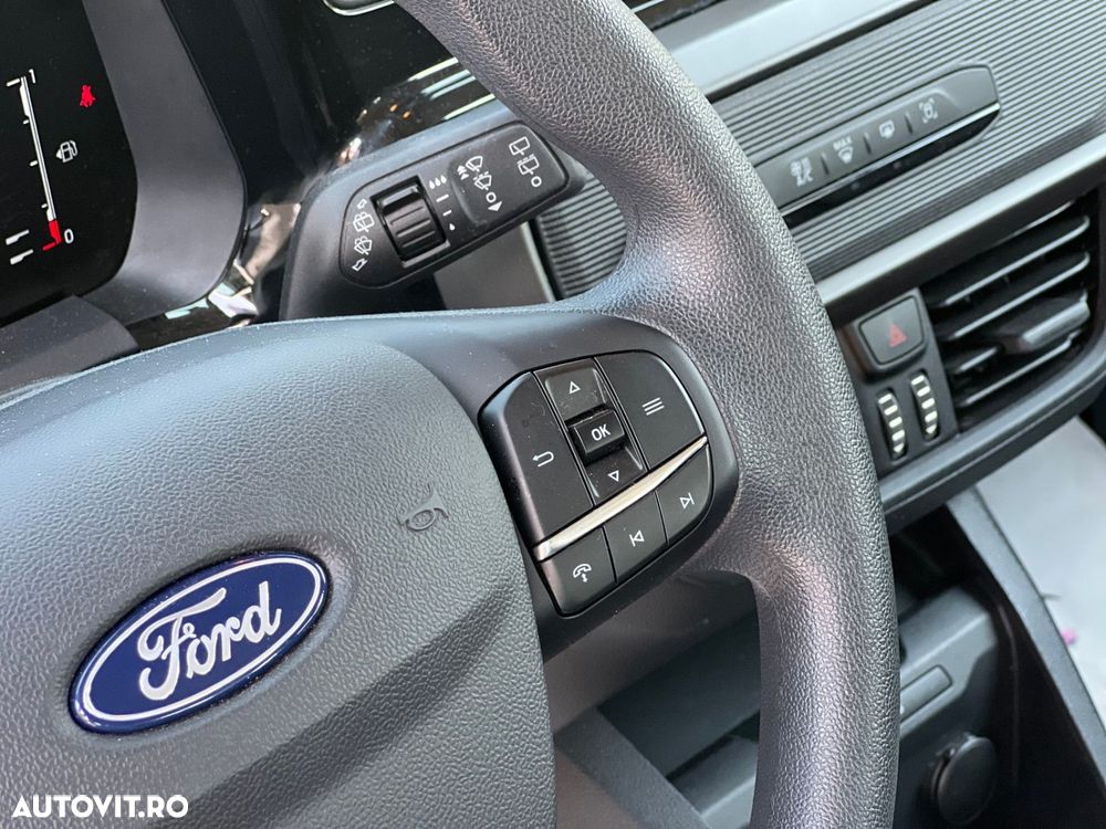 Ford Tourneo Courier 1.0 EcoBoost M6 Active - 13