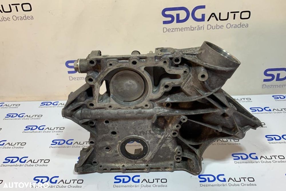 Capac distributie Mercedes Sprinter 2.2 CDI 2000 - 2006 Euro 3 Cod R6110151302 - 1