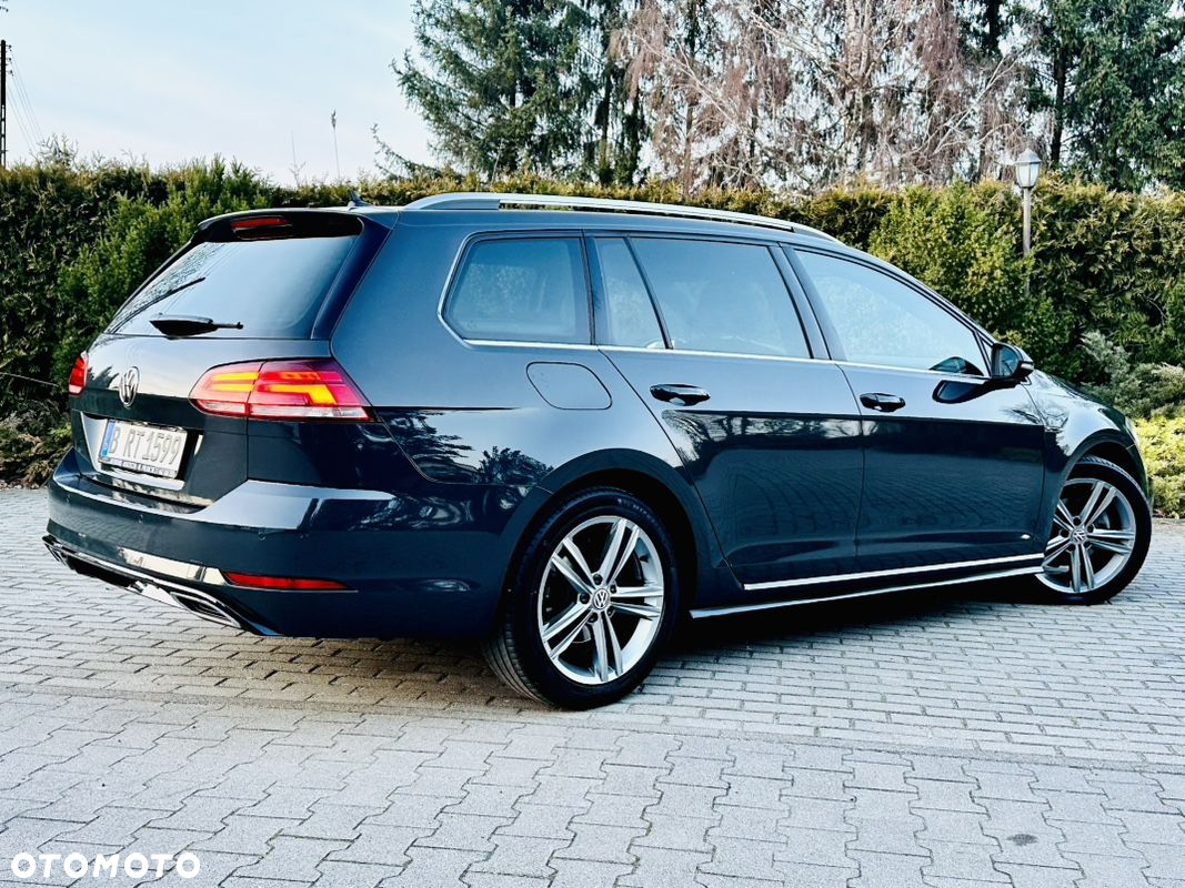 Volkswagen Golf - 24