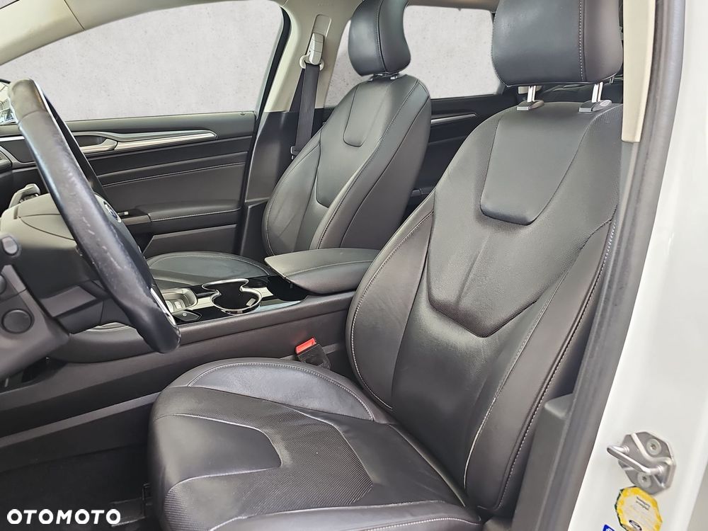 Ford Mondeo - 13