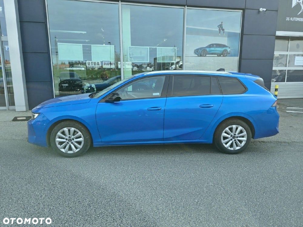 Opel Astra 1.2 T Business Edition S&S - 4