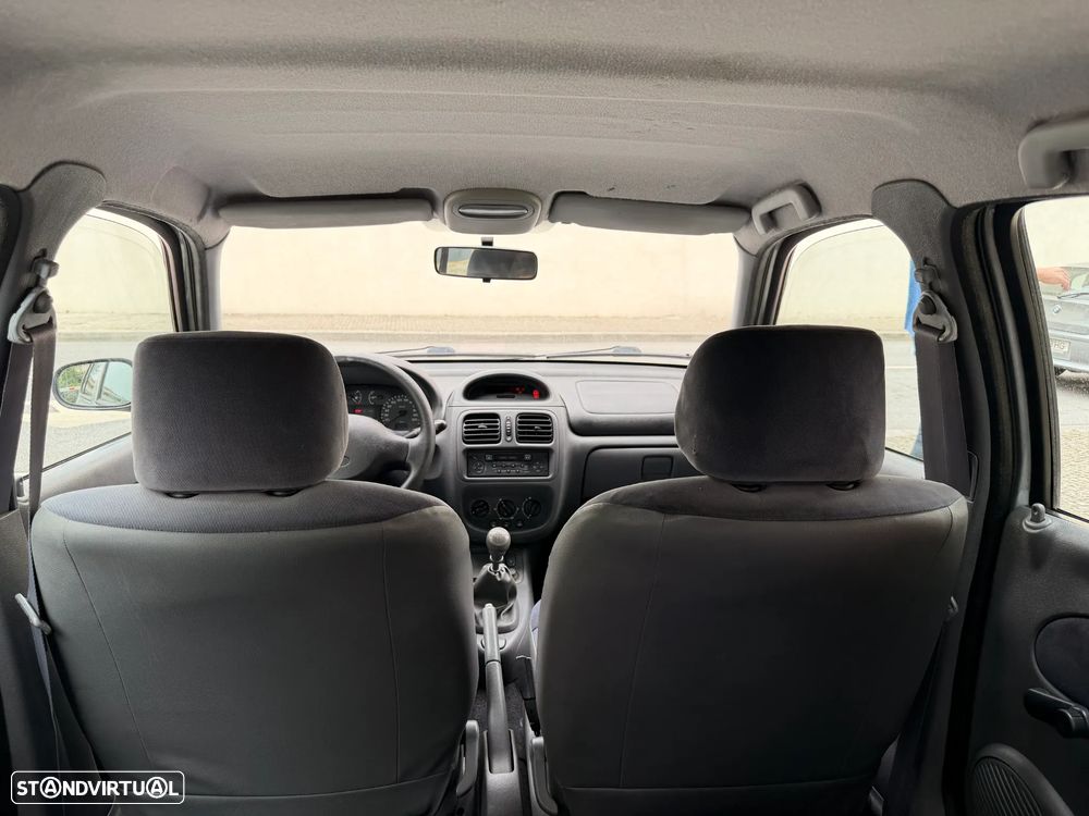 Renault Clio 1.2 16V Extreme - 23