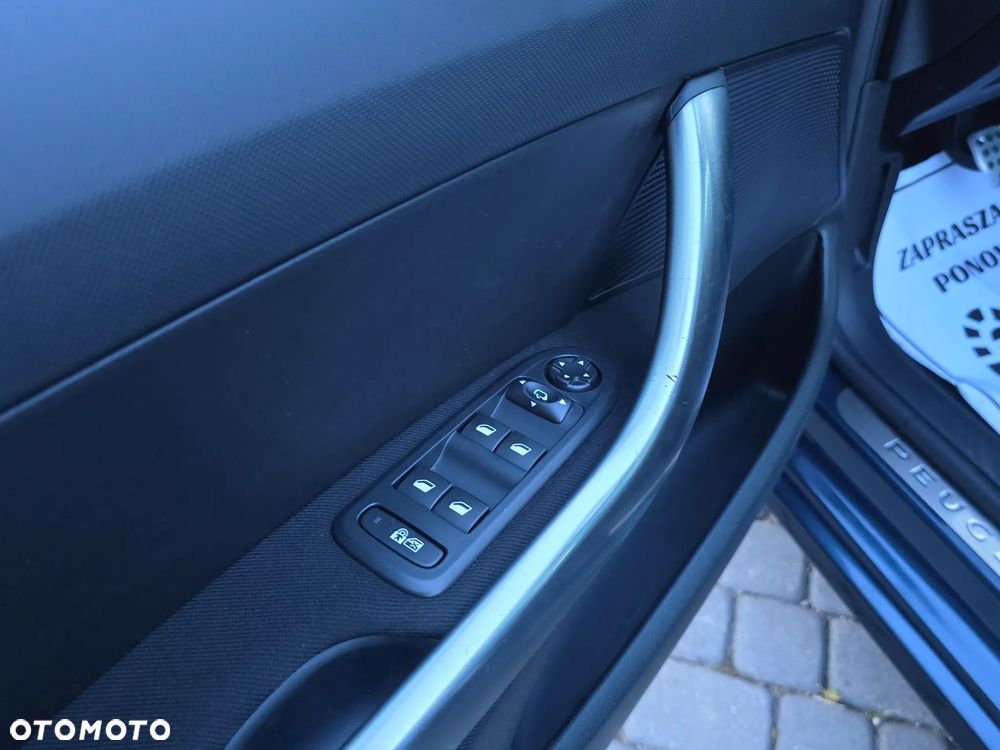 Peugeot 308 1.6 Premium - 28