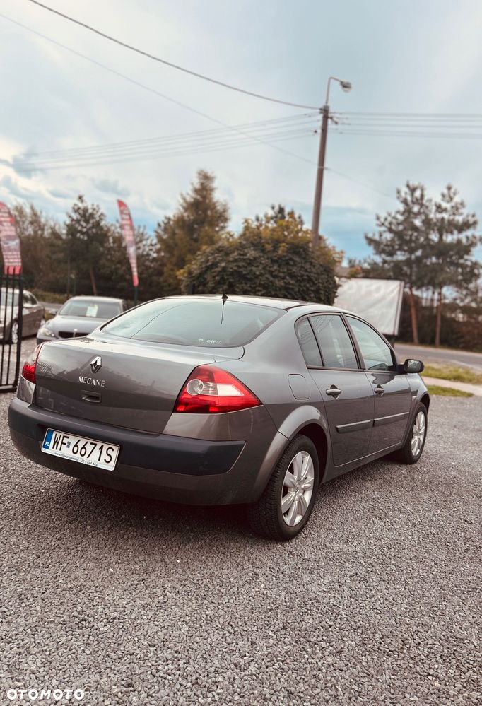 Renault Megane 1.6 16V Authentique - 4