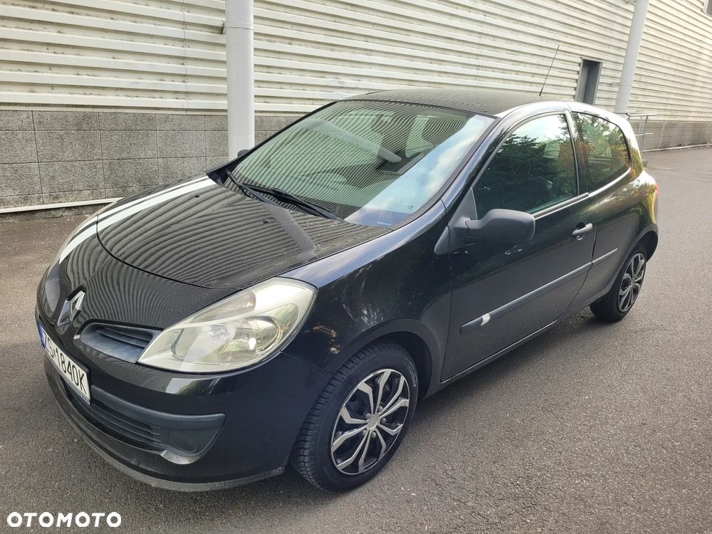 Renault Clio 1.2 16V Expression - 1
