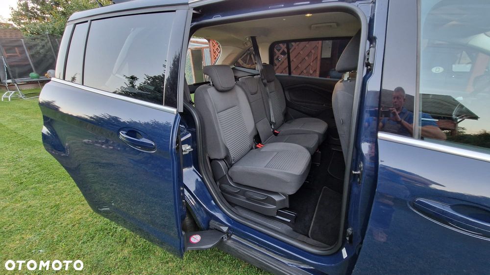 Ford Grand C-MAX - 18