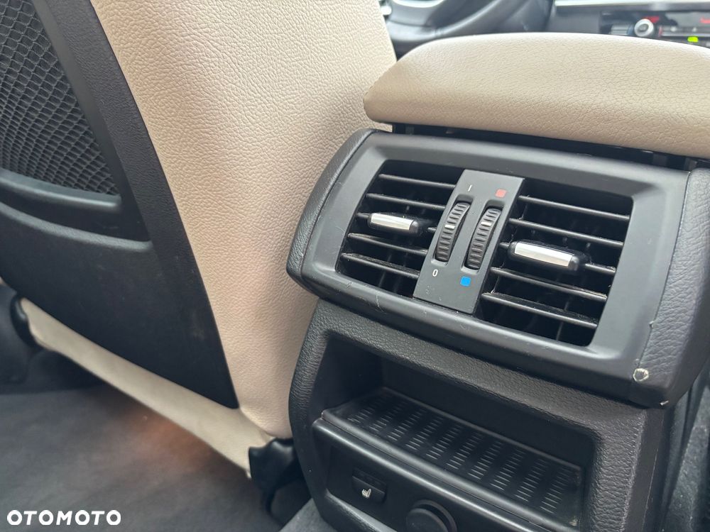 BMW X3 xDrive28i - 27