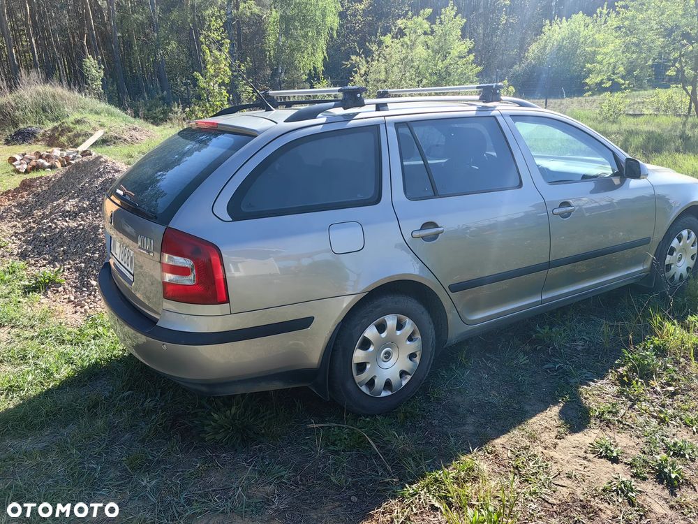 Skoda Octavia 1.6 FSI Classic - 23
