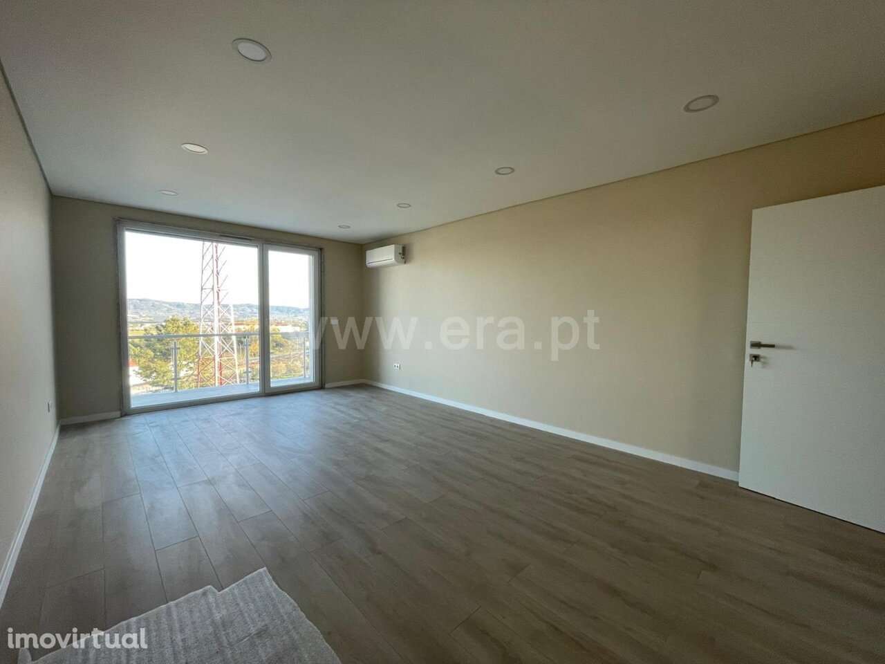 Duplex T2 / Covilhã, Covilhã - Grande imagem: 2/18